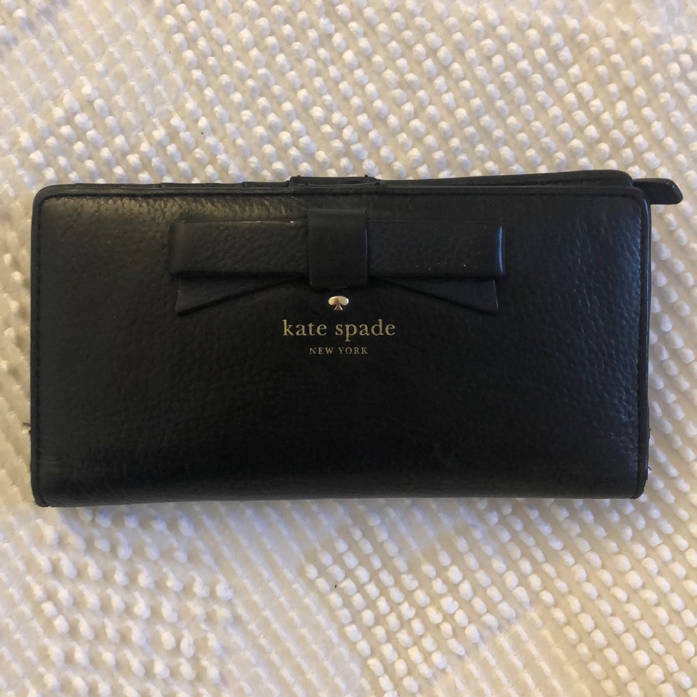 Kate Spade black pebble leather bow wallet